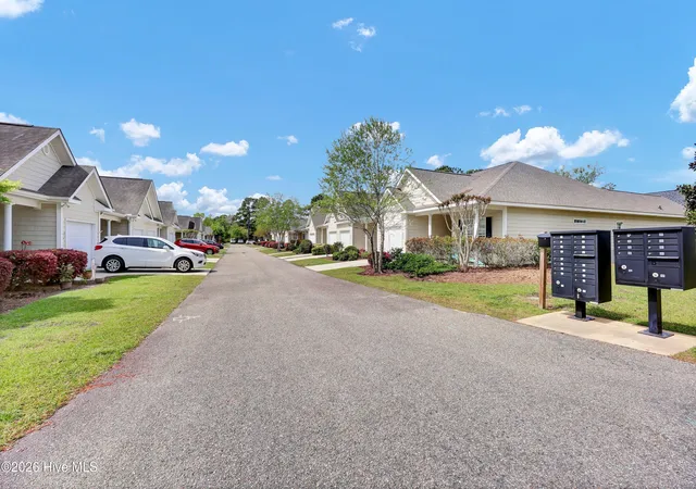 3rd image of 103 Thrasher Ct #Unit D, Hampstead, NC 28443 | MLS# 100570826