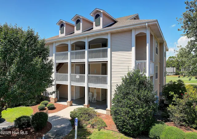 2nd image of 3350 Club Villas Dr # 805, Southport, NC 28461 | MLS# 100565554