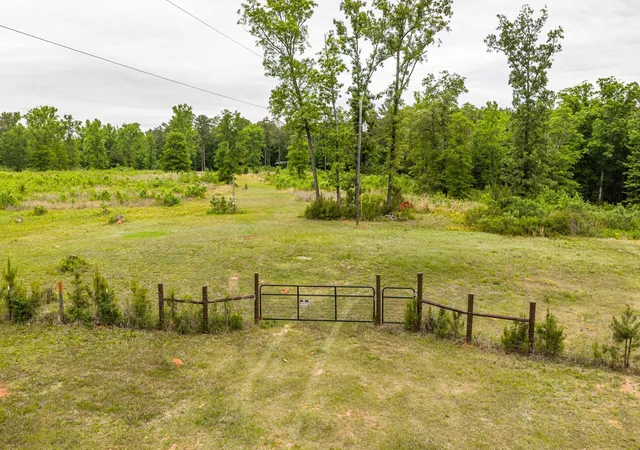Photo 4 of House for sale at 3776 Mt Zion Church Rd, Lincolnton, GA 30817 | MLS# 98257140 | Listing updated on 2026-08-18