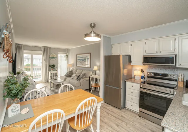 5th image of 277 W First St # 1j, Ocean Isle Beach, NC 28469 | MLS# 100571836
