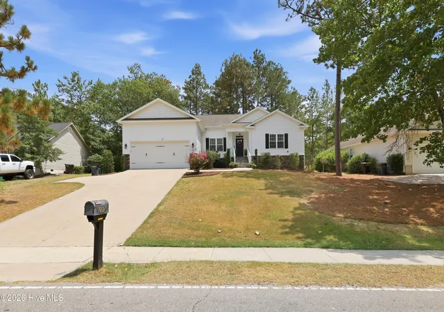 Homes for sale in Pinehurst, NC | 280 Spring Lake Dr, Pinehurst, NC 28374 | MLS# 100588652