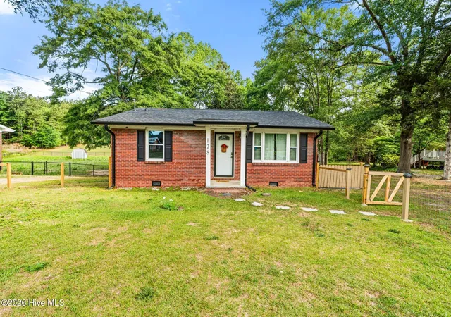 Homes for sale in Rockingham, NC | 128 Parker St, Rockingham, NC 28379 | MLS# 100574145