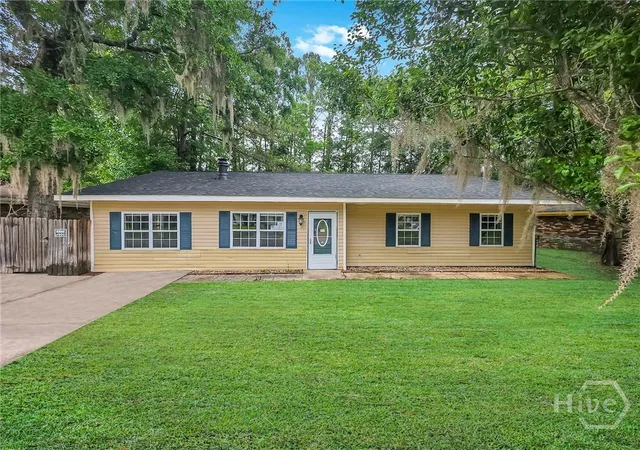 Homes for sale in Hinesville, GA | 514 Heritage Dr, Hinesville, GA 31313 | MLS# SA354835