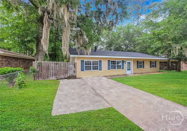 Homes for sale in Hinesville, GA | 514 Heritage Dr, Hinesville, GA 31313 | MLS# SA354835