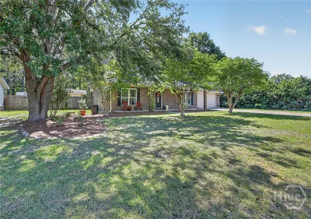 Homes for sale in Bloomingdale, GA | 8 Douglas Ct, Bloomingdale, GA 31302 | MLS# SA354065