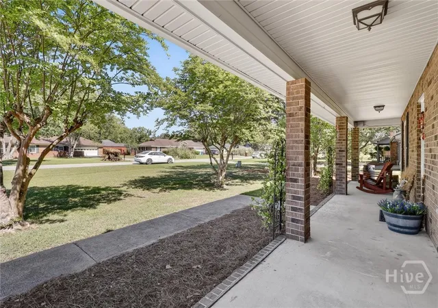 Homes for sale in Bloomingdale, GA | 8 Douglas Ct, Bloomingdale, GA 31302 | MLS# SA354065