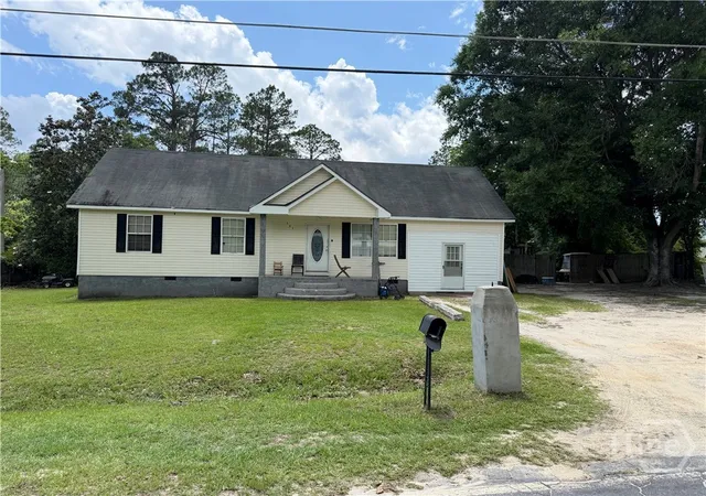 Homes for sale in Swainsboro, GA | 131 Rainbow Ridge Rd, Swainsboro, GA 30401 | MLS# SA357538