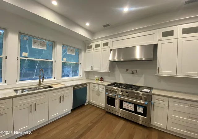 Photo 3 of Single family home for sale at 1 Red Bay Ct, Bald Head Island, NC 28461 | MLS# 100597504 | Listing updated on 2026-09-20
