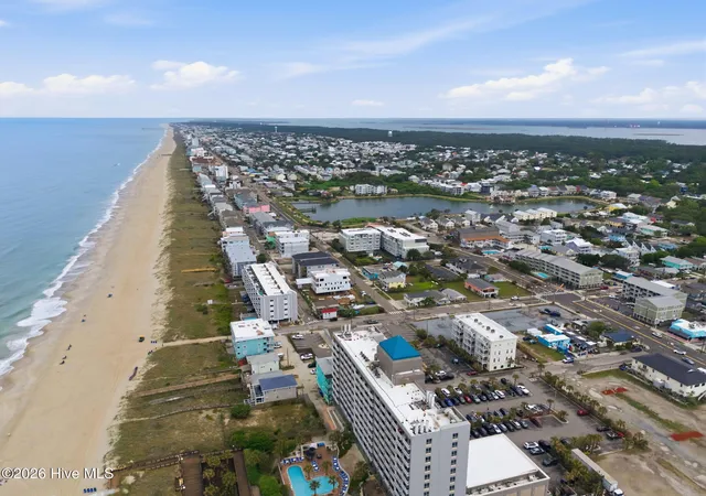 2nd image of 103 Charlotte Ave #Apt 104, Carolina Beach, NC 28428 | MLS# 100573163