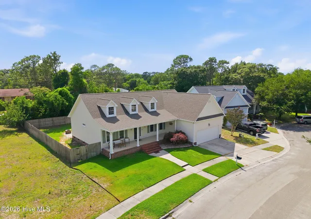 Photo 1 of Single family home for sale at 908 Upper Reach Dr, Wilmington, NC 28409 | MLS# 100584214 | Listing updated on 2026-09-16