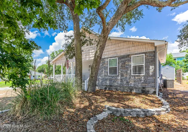 Homes for sale in Oak Island, NC | 302 E Oak Island Dr, Oak Island, NC 28465 | MLS# 100583073