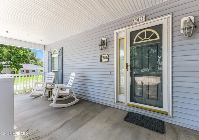 Homes for sale in Oak Island, NC | 302 E Oak Island Dr, Oak Island, NC 28465 | MLS# 100583073