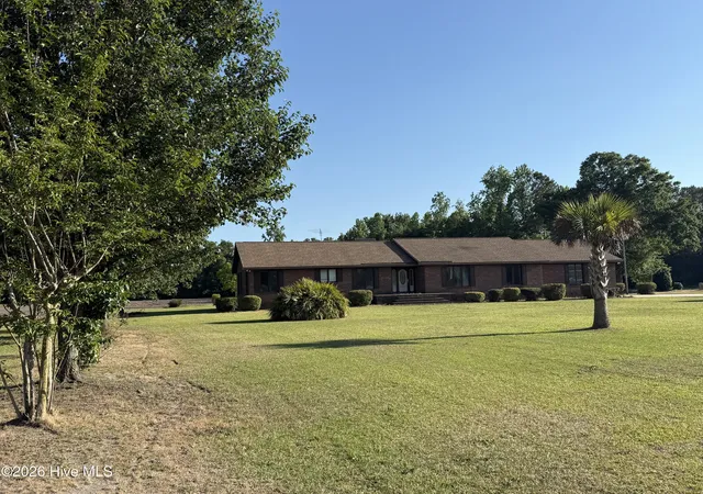 Photo 4 of Single family home for sale at 12155 Carolina 41, Bladenboro, NC 28320 | MLS# 100575169 | Listing updated on 2026-08-18