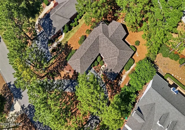 Photo 3 of Single family home for sale at 7 Riviera Dr, Pinehurst, NC 28374 | MLS# 100579278 | Listing updated on 2026-08-23