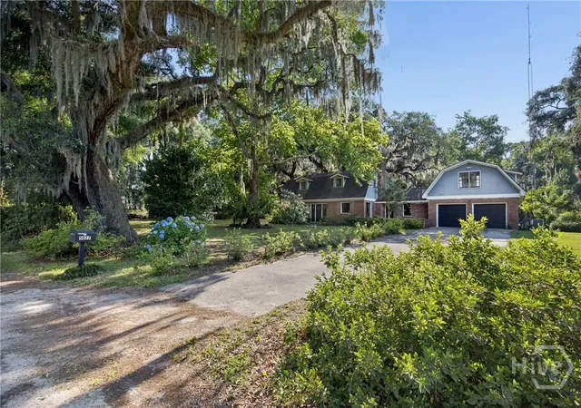 Photo 2 of Single family home for sale at 5027 Taylor Rd, Savannah, GA 31404 | MLS# SA357868 | Listing updated on 2026-08-19