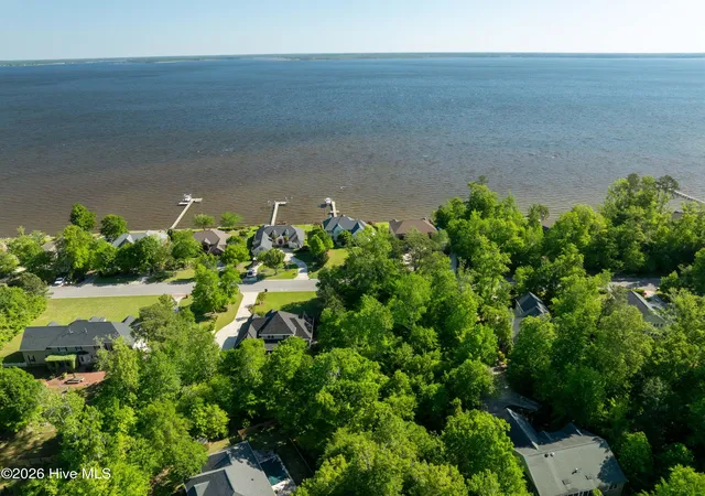 4th image of 508 Neuse Harbour Blvd, New Bern, NC 28560 | MLS# 100568345