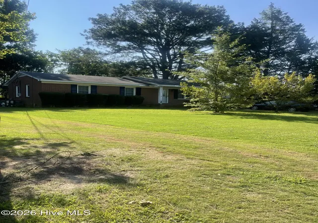 Photo 3 of Single family home for sale at 2573 Rosewood Dr, Winterville, NC 28590 | MLS# 100594892 | Listing updated on 2026-09-12
