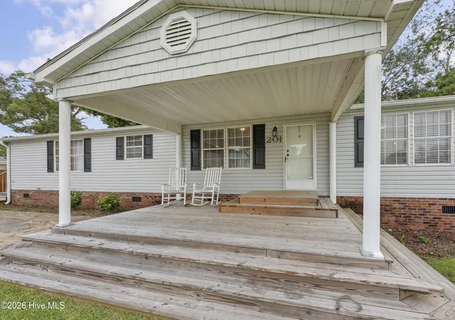 Homes for sale in Surf City, NC | 201 Blue Fan St, Surf City, NC 28445 | MLS# 100585273