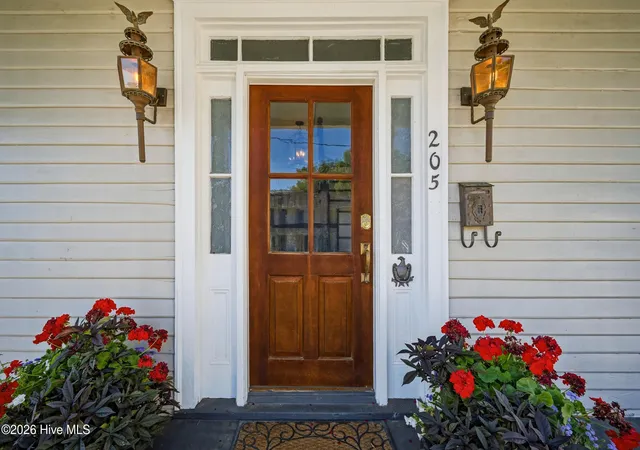 3rd image of 205 W Church St, Edenton, NC 27932 | MLS# 100585153