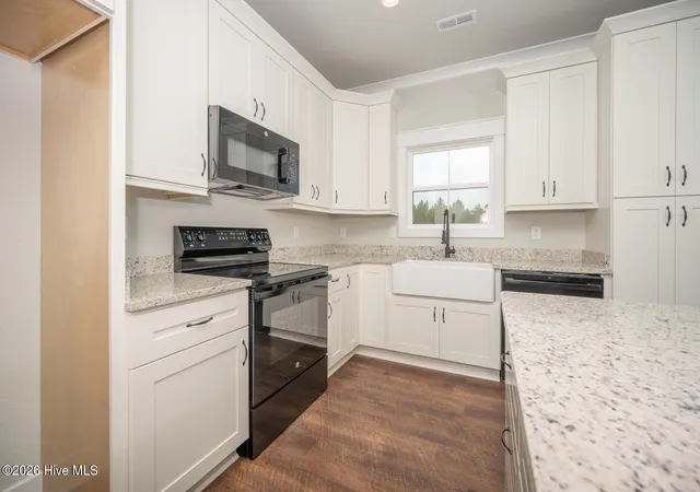 Photo 4 of Single family home for sale at 350 Sharber Ln, Elizabeth City, NC 27909 | MLS# 100571986 | Listing updated on 2026-09-29