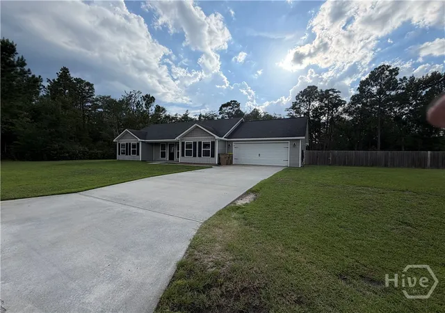 Photo 3 of Single family home for sale at 284 Barrister Cir, Guyton, GA 31312 | MLS# SA362598 | Listing updated on 2026-09-12