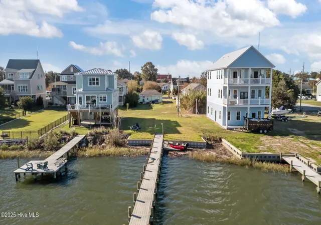 4th image of 1208 Avery St, Morehead City, NC 28557 | MLS# 100538317