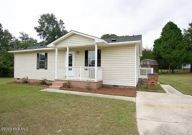 Photo 3 of Single family home for sale at 211 Runs Creek Dr, Jackson, SC 29831 | MLS# 100600052 | Listing updated on 2026-08-31