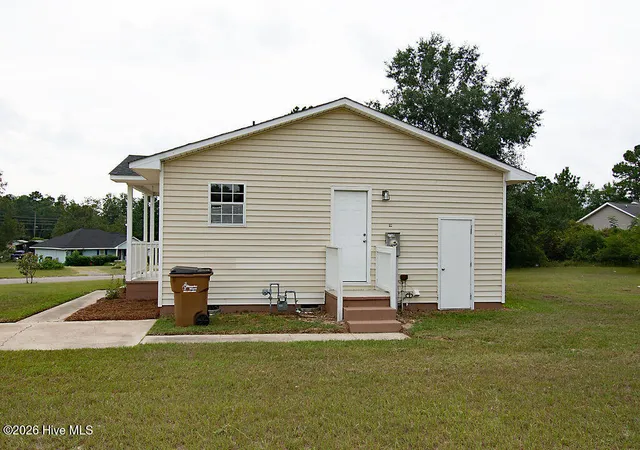 Photo 5 of Single family home for sale at 211 Runs Creek Dr, Jackson, SC 29831 | MLS# 100600052 | Listing updated on 2026-08-31