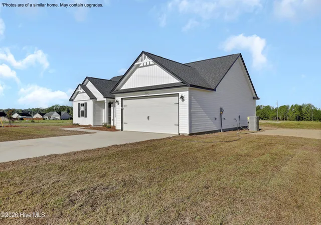Photo 2 of Single family home for sale at 312 Purple Rain Ct #52, Richlands, NC 28574 | MLS# 100593635 | Listing updated on 2026-08-18