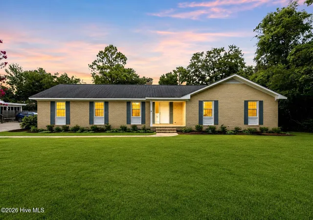 Photo 1 of Single family home for sale at 120 Windemere Rd, Wilmington, NC 28405 | MLS# 100600047 | Listing updated on 2026-09-06