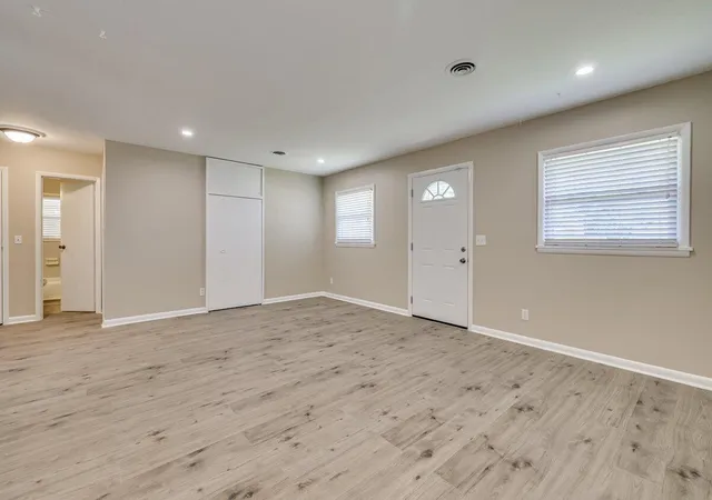 Photo 3 of Single family home for sale at 2085 Hillsinger Rd, Augusta, GA 30904 | MLS# 100596230 | Listing updated on 2026-08-18