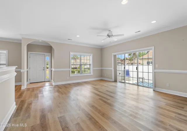 Listing Photo 5 - Condo for sale in building located at 8974 Smithfield Dr NW, Calabash, NC 28467 - Unit #Apt 1