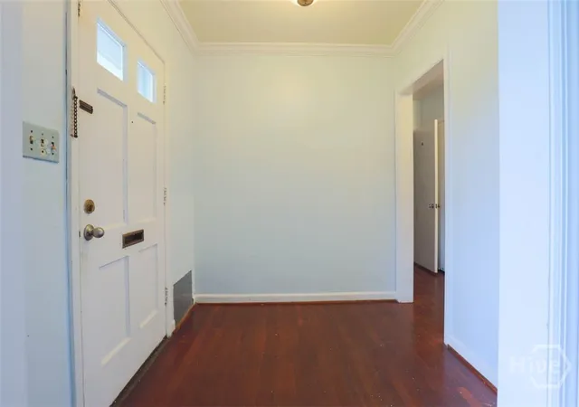 Photo 3 of Single family home for sale at 211 E 63rd Street, Savannah, GA 31405 | MLS# SA355966 | Listing updated on 2026-08-17