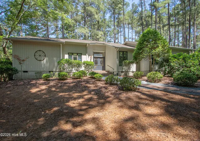 Photo 1 of Single family home for sale at 12 Whithorn Ct, Pinehurst, NC 28374 | MLS# 100581463 | Listing updated on 2026-08-18