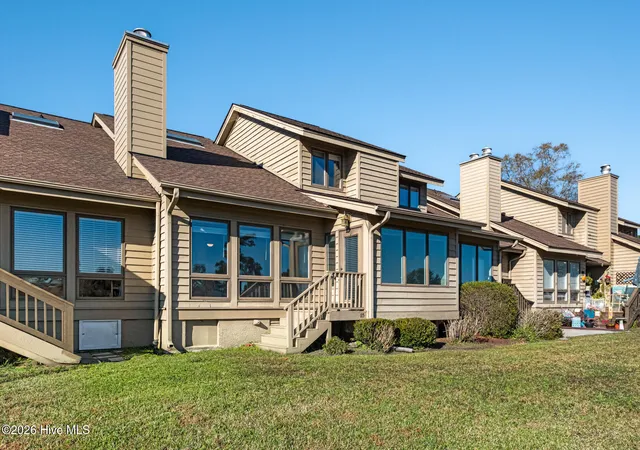 Townhouse for sale at 115 Egret Ct, Hampstead, NC 28443 | MLS# 100585707