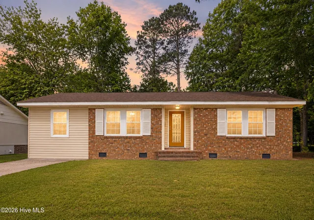 Homes for sale in Wallace, NC | 616 S Orange St, Wallace, NC 28466 | MLS# 100575407