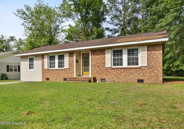 Homes for sale in Wallace, NC | 616 S Orange St, Wallace, NC 28466 | MLS# 100575407