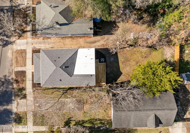 Photo 3 of Single family home for sale at 315 Meares St, Wilmington, NC 28401 | MLS# 100550651 | Listing updated on 2026-09-10