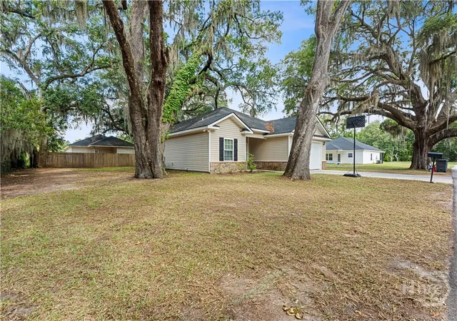 1st image of 37 Douglas Rd, Allenhurst, GA 31301 | MLS# SA358338