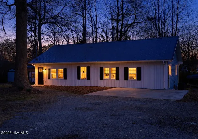 2nd image of 407 Dogwood Dr, Edenton, NC 27932 | MLS# 100559180