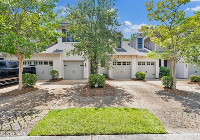 Photo 2 of Townhouse for sale at 1186 Evangeline Dr, Leland, NC 28451 | MLS# 100596180 | Listing updated on 2026-09-21