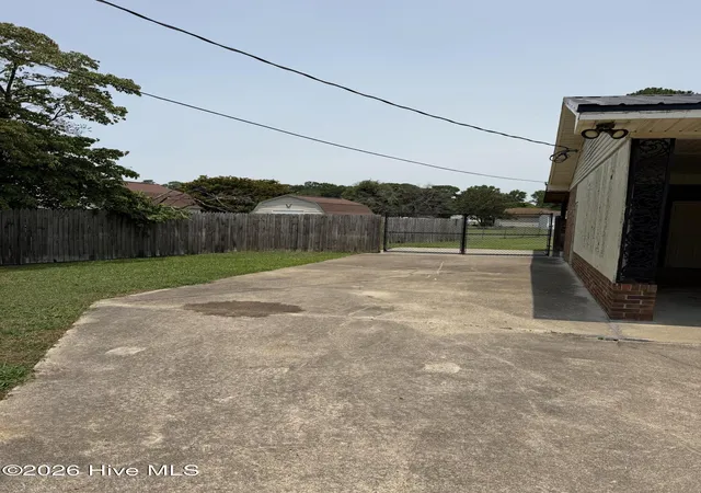 Photo 2 of Single family home for sale at 103 Bridle Path Rd, Goldsboro, NC 27534 | MLS# 100589251 | Listing updated on 2026-08-18