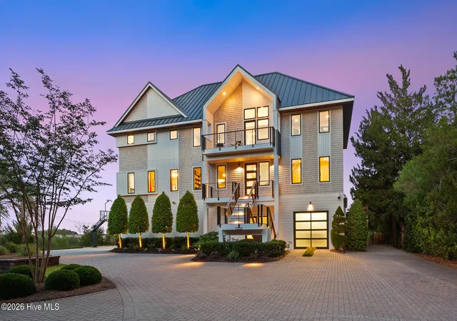 Photo 2 of Single family home for sale at 5329 Holt Rd, Wilmington, NC 28409 | MLS# 100597113 | Listing updated on 2026-08-18