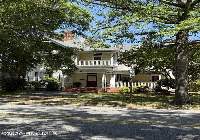 Photo 2 of Single family home for sale at 801 N Main St, Tarboro, NC 27886 | MLS# 100569647 | Listing updated on 2026-08-18