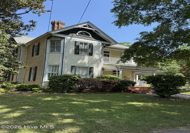 Photo 3 of Single family home for sale at 801 N Main St, Tarboro, NC 27886 | MLS# 100569647 | Listing updated on 2026-08-18