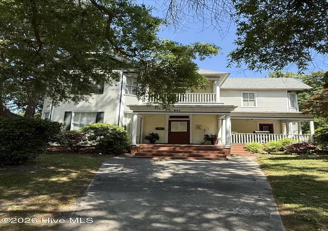 Photo 4 of Single family home for sale at 801 N Main St, Tarboro, NC 27886 | MLS# 100569647 | Listing updated on 2026-08-18