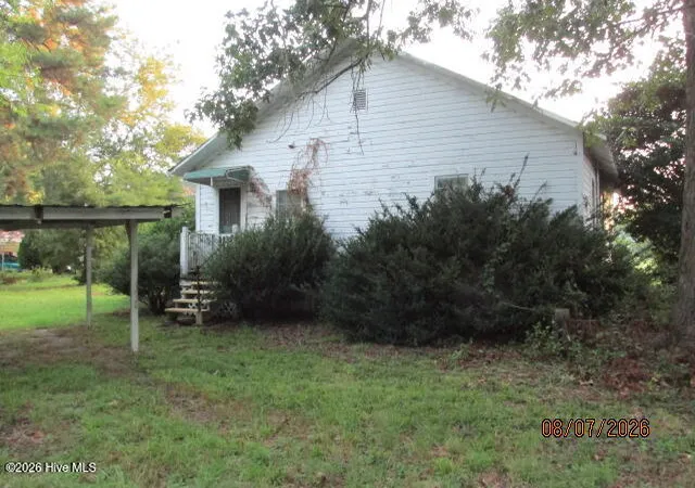 Photo 3 of Single family home for sale at 17 Dot Ave, Lumberton, NC 28360 | MLS# 100595359 | Listing updated on 2026-08-18