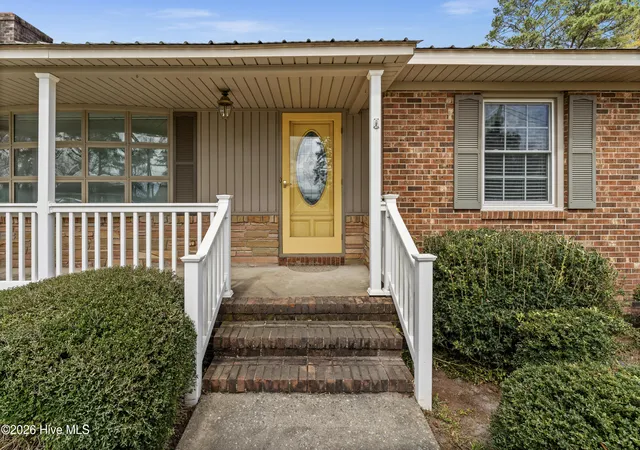 Homes for sale in Mount Olive, NC | 129 Pineland Ave, Mount Olive, NC 28365 | MLS# 100560784