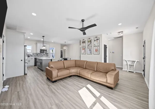 Photo 3 of Single family home for sale at 103 Adams Landing Way, Maysville, NC 28555 | MLS# 100556650 | Listing updated on 2026-09-20