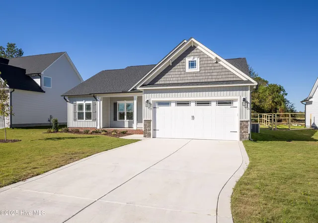 Photo 3 of Single family home for sale at 103 Sunny Acres Ln, Clinton, NC 28328 | MLS# 100529996 | Listing updated on 2026-08-18